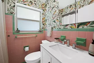 1639 NE 27th Dr, Wilton Manors, FL 33334 - Photo 10