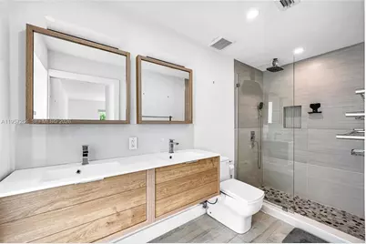 1080 NE 104th St, Miami Shores, FL 33138 - Photo 26