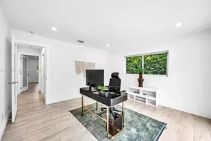 1080 NE 104th St, Miami Shores, FL 33138 - Photo 32