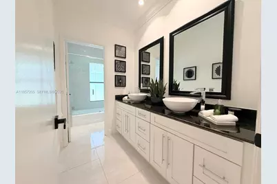 301 Isla Dorada Blvd, Coral Gables, FL 33143 - Photo 24