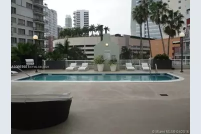 1402 Brickell Bay Dr #1103, Miami, FL 33131 - Photo 2