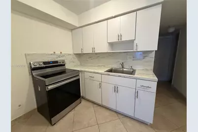 7917 West Dr #19, North Bay Village, FL 33141 - Photo 4