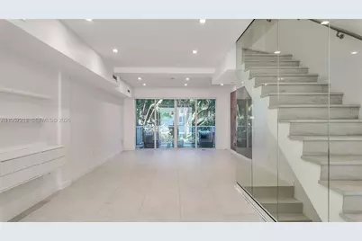 455 NE 39th St #304, Miami, FL 33137 - Photo 2