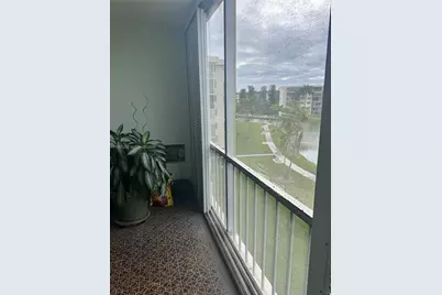 2855 Leonard Dr #H411, Aventura, FL 33160 - Photo 8