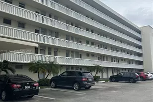 2855 Leonard Dr, Aventura, FL 33160 - Photo 2