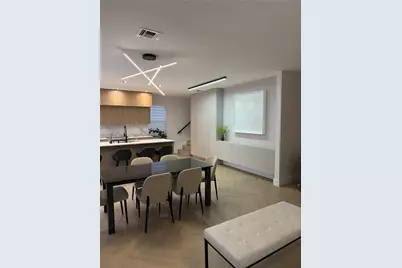 7476 NW 113th Path, Doral, FL 33178 - Photo 2