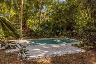 2330 Overbrook St, Coconut Grove, FL 33133 - Photo 38