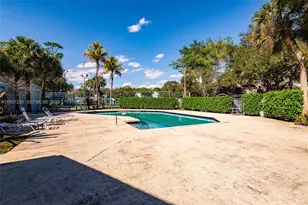 1946 Players Pl, North Lauderdale, FL 33068 - Photo 32