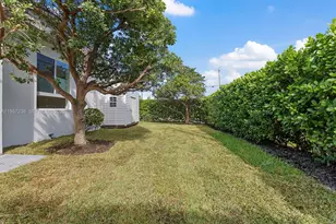 400 90th St, Surfside, FL 33154 - Photo 26