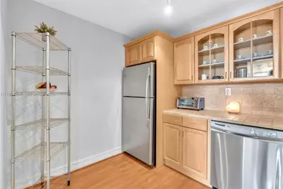 2750 NE 183rd St #1801, Aventura, FL 33160 - Photo 18