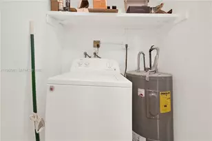 51 NE 56th Ct, Oakland Park, FL 33334 - Photo 44