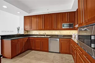 20201 E Country Club Dr, Aventura, FL 33180 - Photo 22