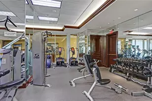 20201 E Country Club Dr, Aventura, FL 33180 - Photo 58