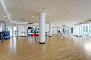 20201 E Country Club Dr, Aventura, FL 33180 - Photo 96