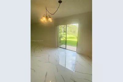 403 Lakeview Dr #106, Weston, FL 33326 - Photo 10