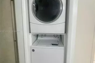 403 Lakeview Dr, Weston, FL 33326 - Photo 16