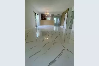 403 Lakeview Dr #106, Weston, FL 33326 - Photo 6