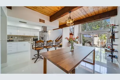 10462 SW 78th St, Miami, FL 33173 - Photo 4