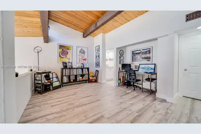 10462 SW 78th St, Miami, FL 33173 - Photo 14