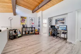 10462 SW 78th St, Miami, FL 33173 - Photo 14