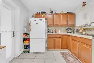 905 Atlantic Ave, Opa-Locka, FL 33054 - Photo 10