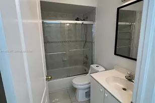 8330 NW 10th St, Miami, FL 33126 - Photo 32