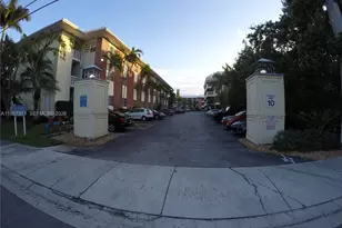 2424 SE 17th Causeway, Fort Lauderdale, FL 33316 - Photo 12