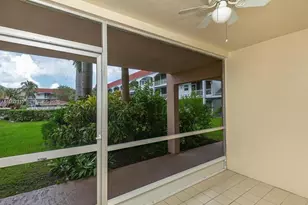 581 Blue Heron Dr, Hallandale Beach, FL 33009 - Photo 18