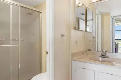 3701 N Country Club Dr #1004, Aventura, FL 33180 - Photo 4