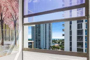 3701 N Country Club Dr, Aventura, FL 33180 - Photo 6