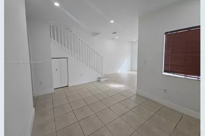 10919 SW 182nd Ln, Miami, FL 33157 - Photo 4