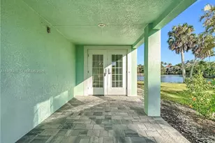 27520 Big Bend Rd, Bonita Springs, FL 34134 - Photo 4