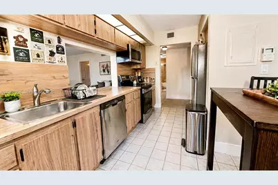 6800 Cypress Rd #501, Plantation, FL 33317 - Photo 2