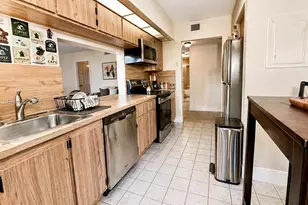 6800 Cypress Rd, Plantation, FL 33317 - Photo 2