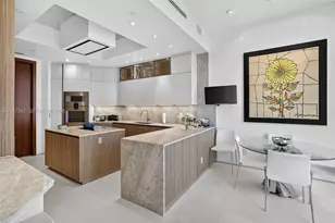 2600 Island Blvd, Aventura, FL 33160 - Photo 18