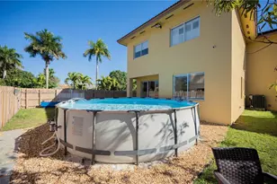 1046 NE 17th Terrace, Homestead, FL 33033 - Photo 16