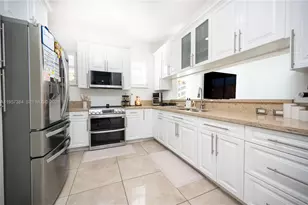 1046 NE 17th Terrace, Homestead, FL 33033 - Photo 6