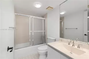 520 W Brickell Key Dr, Miami, FL 33131 - Photo 26