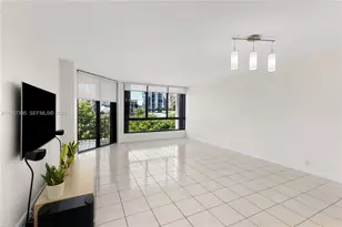 520 W Brickell Key Dr, Miami, FL 33131 - Photo 6