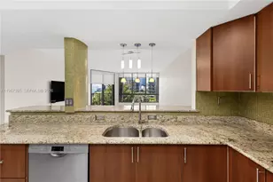 520 W Brickell Key Dr, Miami, FL 33131 - Photo 20