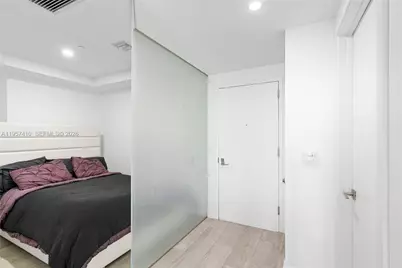 55 SW 9th St #1904, Miami, FL 33130 - Photo 20