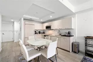 55 SW 9th St, Miami, FL 33130 - Photo 6