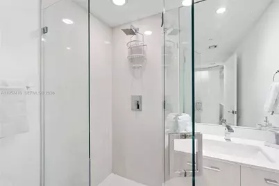 55 SW 9th St #1904, Miami, FL 33130 - Photo 18