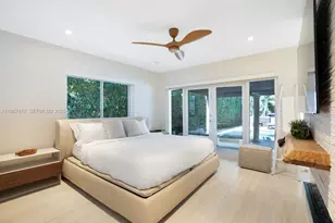 7910 Hawthorne Ave, Miami Beach, FL 33141 - Photo 18