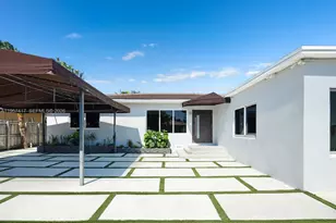7910 Hawthorne Ave, Miami Beach, FL 33141 - Photo 32