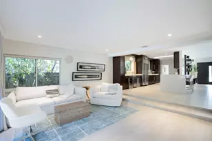 7910 Hawthorne Ave, Miami Beach, FL 33141 - Photo 24