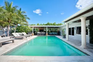 7910 Hawthorne Ave, Miami Beach, FL 33141 - Photo 22