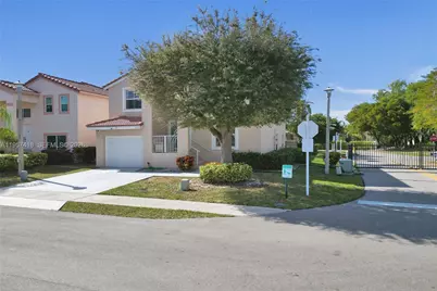 2001 Barcelona Ter #2001, Margate, FL 33063 - Photo 6