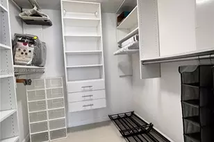 475 Brickell Ave, Miami, FL 33131 - Photo 20