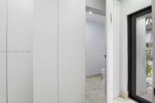 9467 NW 54th Doral Cir Ln, Doral, FL 33178 - Photo 18